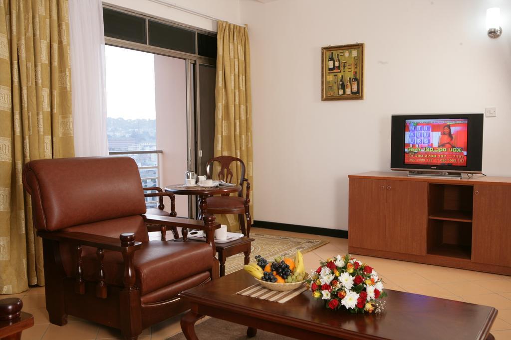 קמפאלה Hotel Triangle מראה חיצוני תמונה