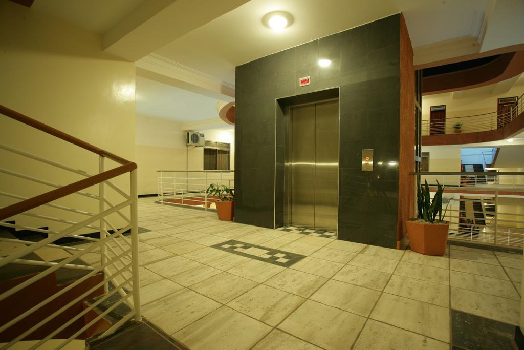 קמפאלה Hotel Triangle מראה חיצוני תמונה