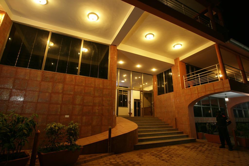 קמפאלה Hotel Triangle מראה חיצוני תמונה