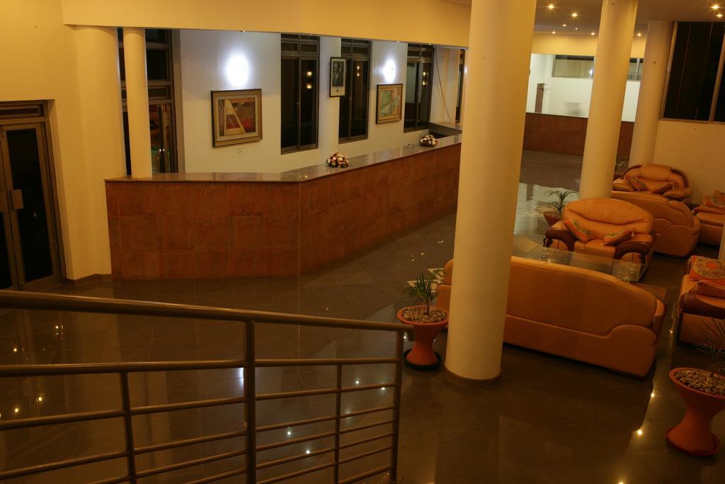 קמפאלה Hotel Triangle מראה חיצוני תמונה