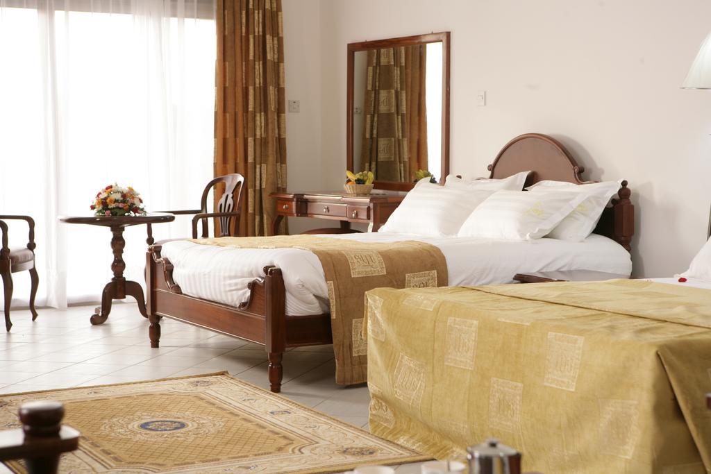 קמפאלה Hotel Triangle מראה חיצוני תמונה