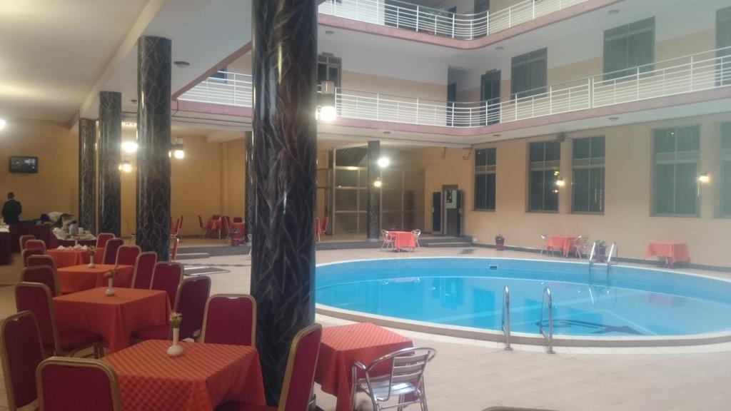 קמפאלה Hotel Triangle מראה חיצוני תמונה